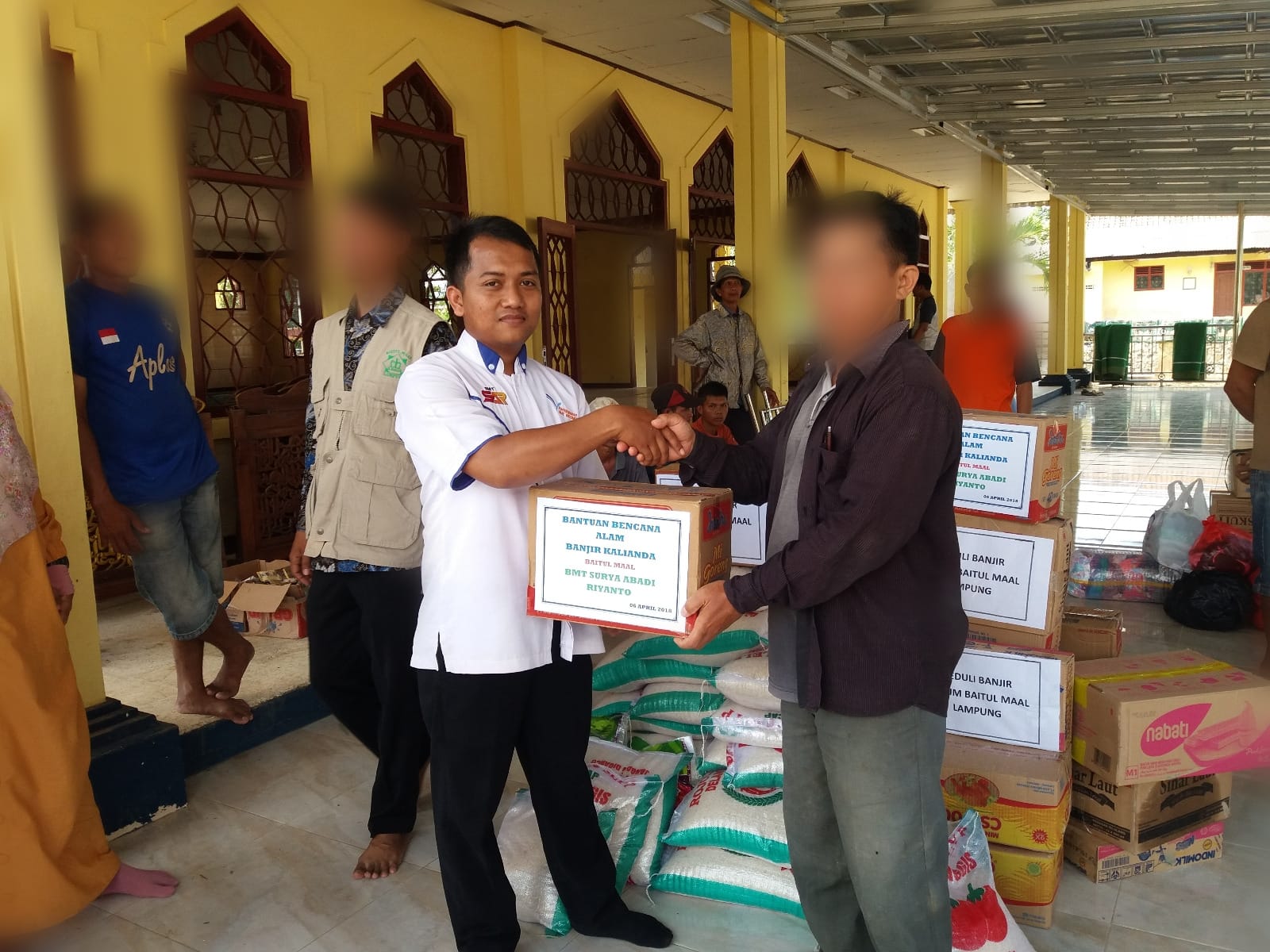 Foto Bantuan Bencana Alam