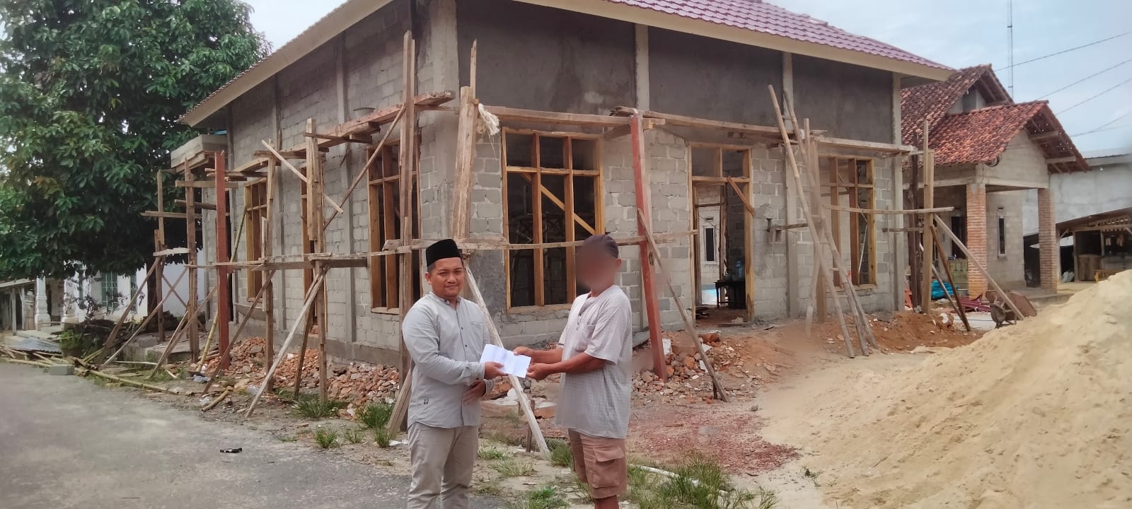 Foto Bantuan Pembangunan dan Renovasi Masjid 