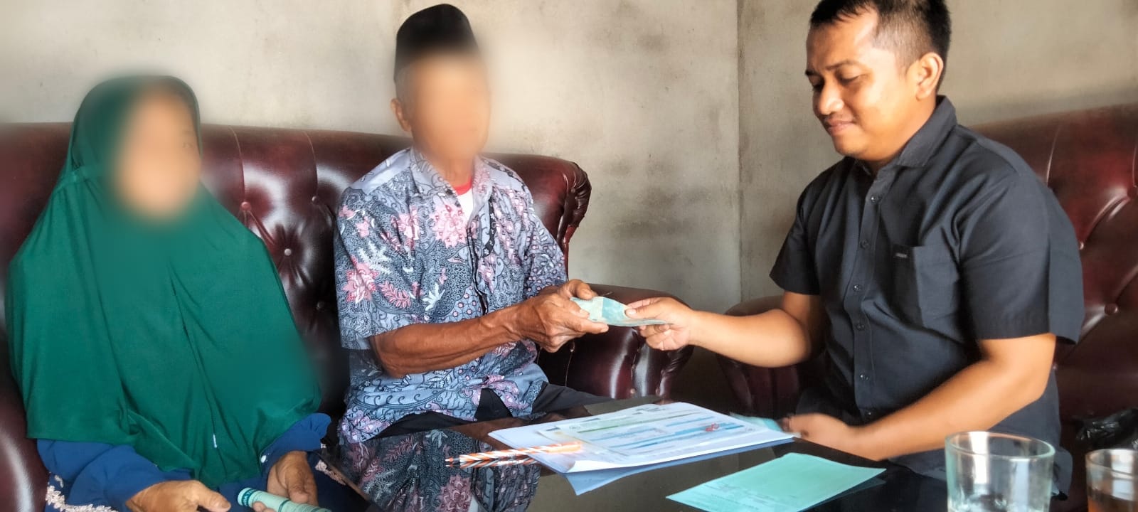 Foto Pemberian Modal Usaha Mikro